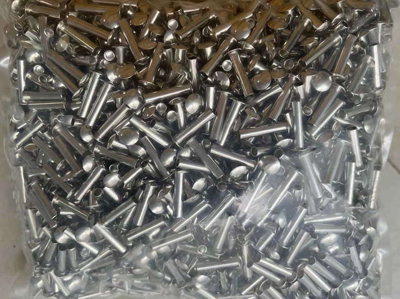 Nuote Metals spedisce mezzi rivetti tubolari in Messico – Per mobili pieghevoli, superati 24 ore in nebbia salina