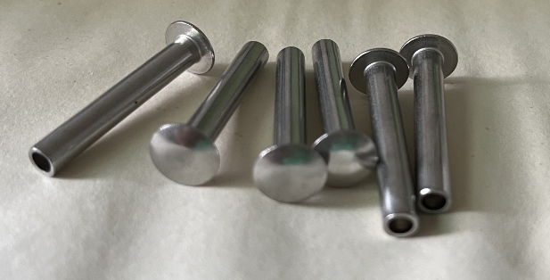 Nuote Metals invia campioni di rivetti in acciaio inossidabile in Polonia – Dati completi dei test inclusi