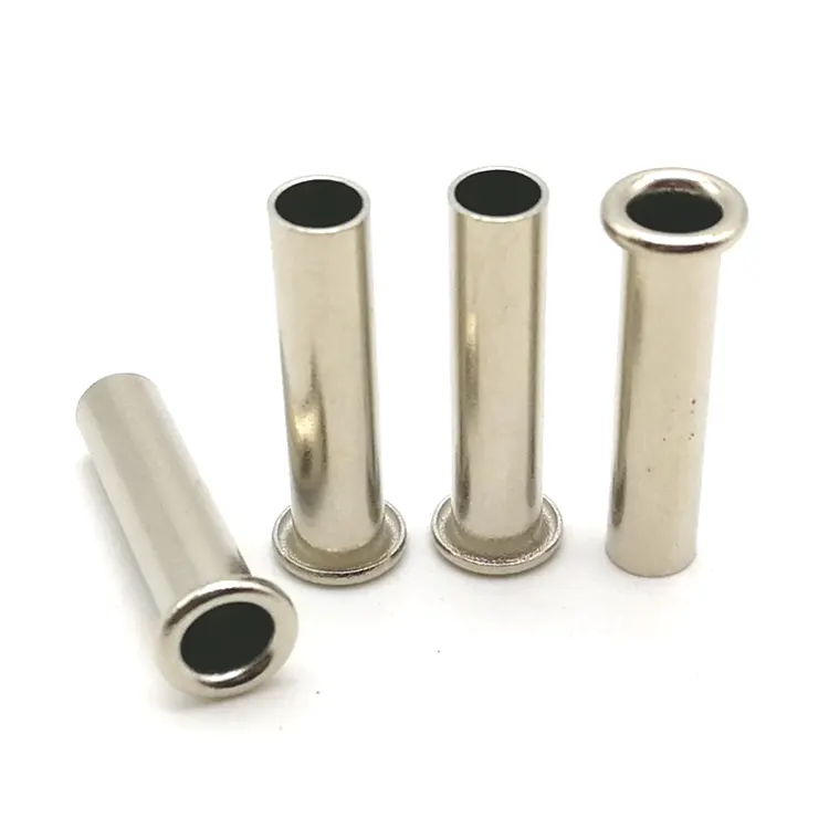 Rivetti per tubi in acciaio